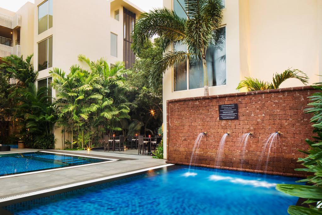 Hard Rock Hotel Goa Calangute Bagian luar foto The swimming pool at the hotel