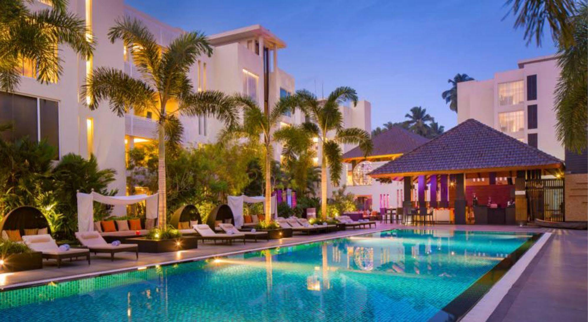 Hard Rock Hotel Goa Calangute Bagian luar foto The pool at the W Retreat & Spa, Phuket