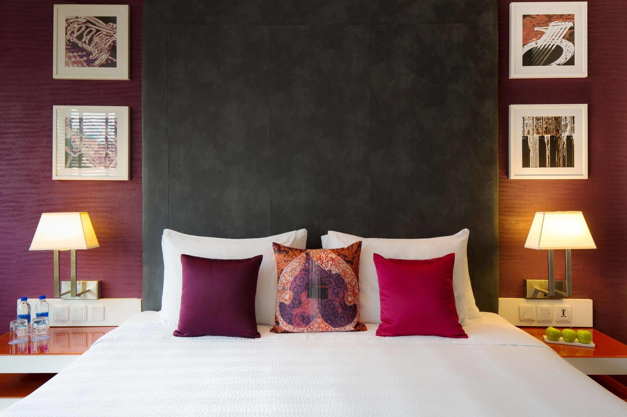 Hard Rock Hotel Goa Calangute Bagian luar foto A bedroom at the hotel